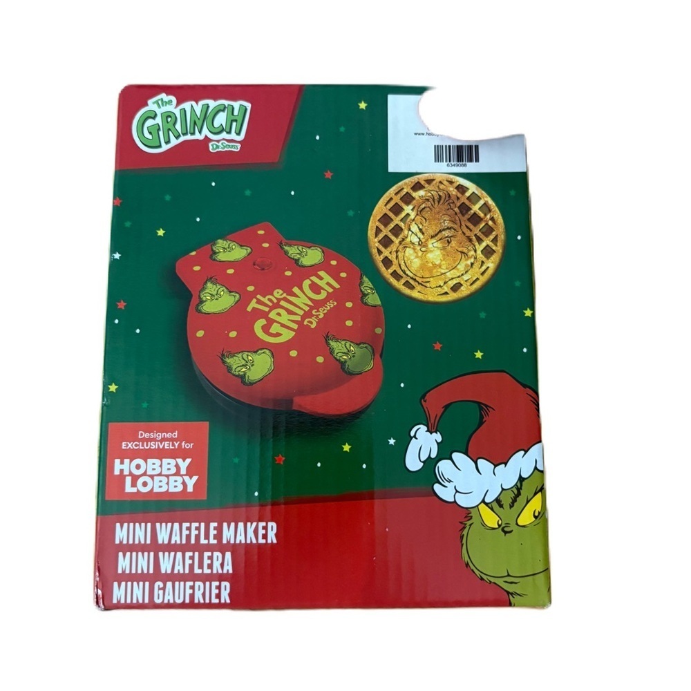 Dr. Seuss The Grinch Red Mini Waffle Maker NEW Christmas